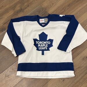 CCM official Toronto Maple Leafs 🍁 jersey blue and white Men’s Medium